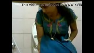 320px x 180px - VID-20160514-PV0001-Pandharpur (IM) Hindi 34 yrs old beautiful, hot and  sexy unmarried girl pissing in toilet sex porn video